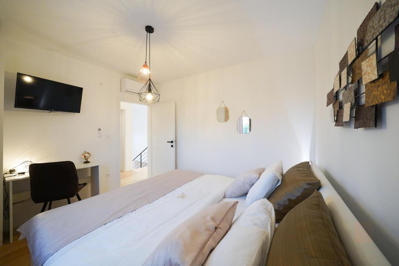 Villa Suncica Zadarvillas Sukošan エクステリア 写真
