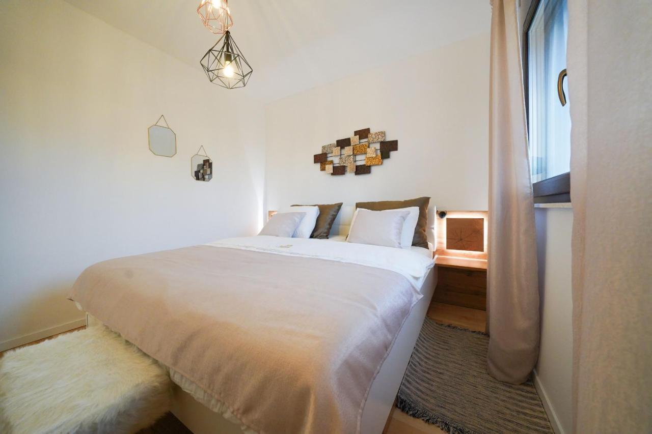 Villa Suncica Zadarvillas Sukošan エクステリア 写真